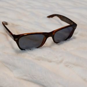 Ray Ban Wayfarer sunglasses